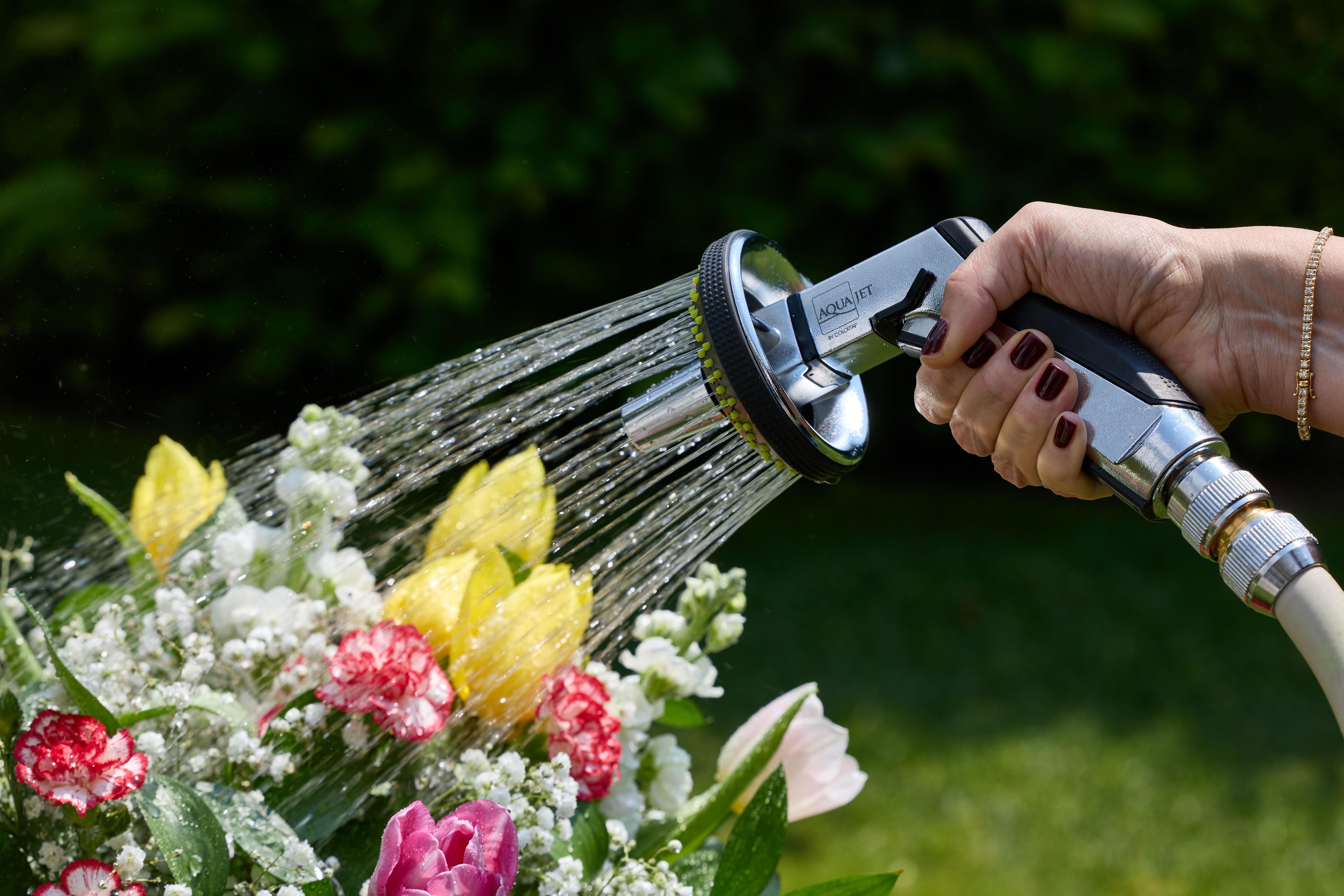 Gartenbrausen und Spritzpistolen